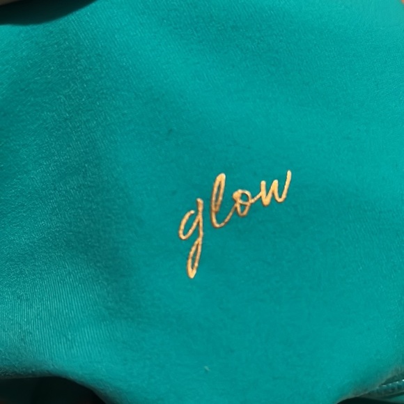 Glow Aqua ultimate scrunch butt leggings nwot - Picture 3 of 4